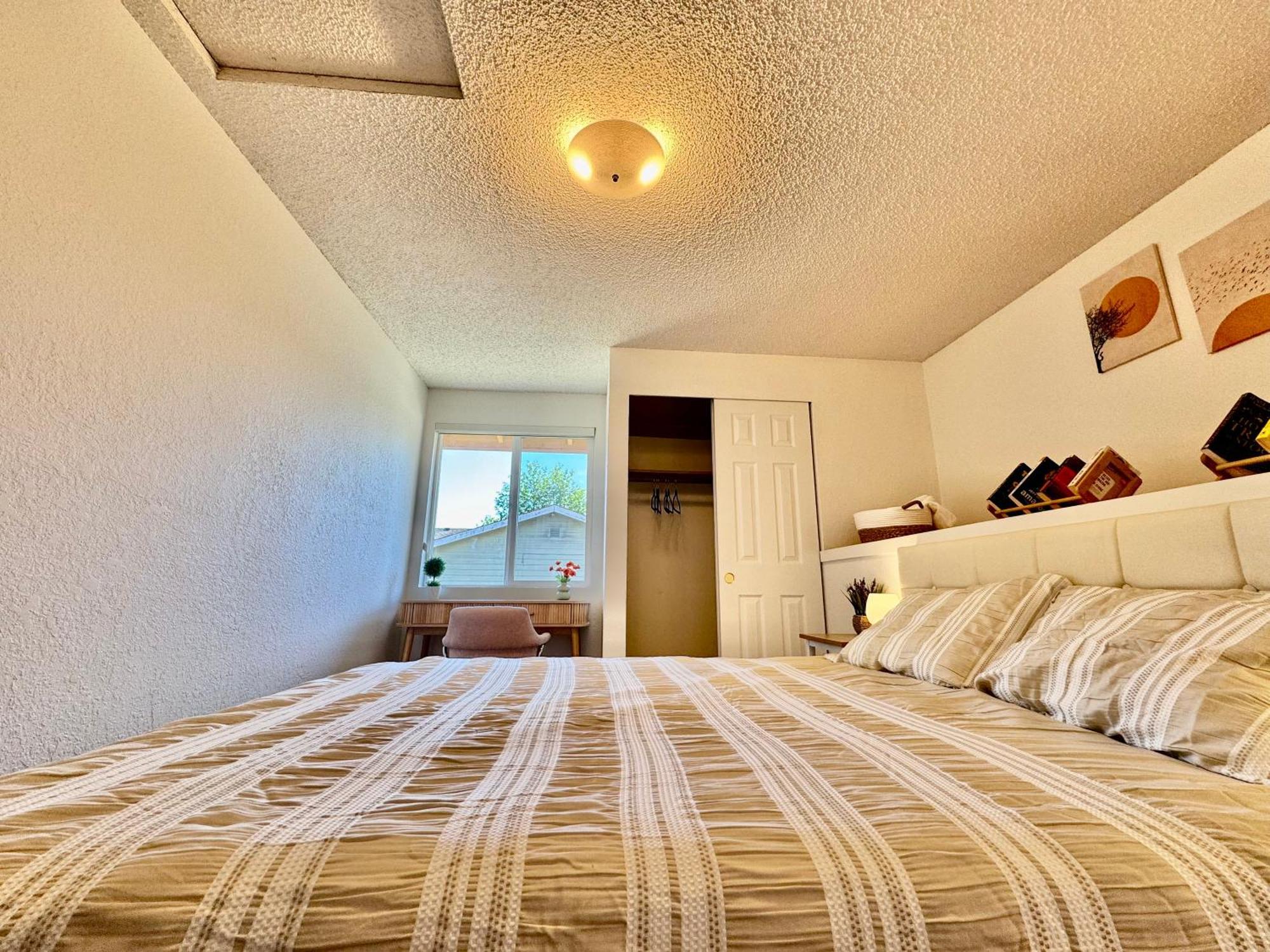 Besa Homestay Near Beach And Seatac Airport - Shared Bathroom With Max 2 Guests Des Moines Extérieur photo